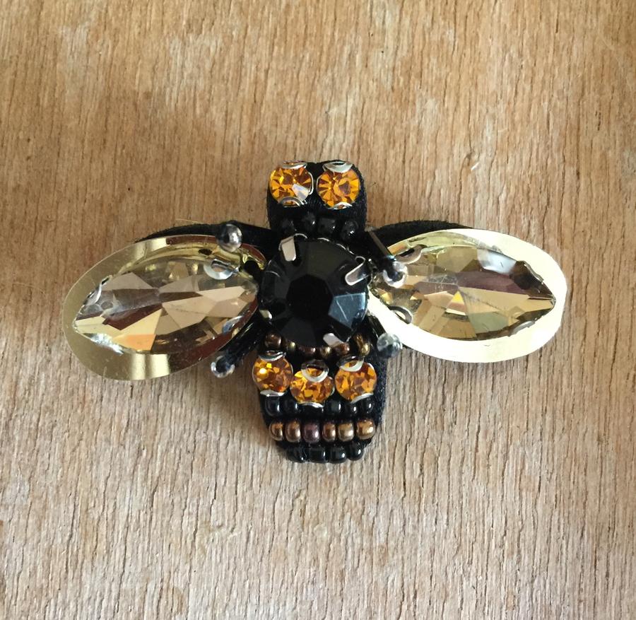 Bumblebee Pin